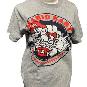 GILDAN men's small Mario Cart T-shirt